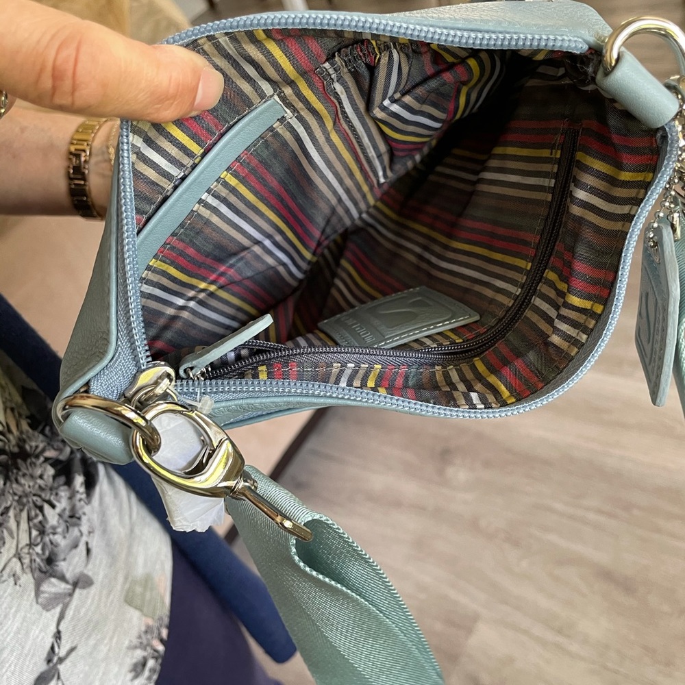 Handbag - Picture 3 of 3